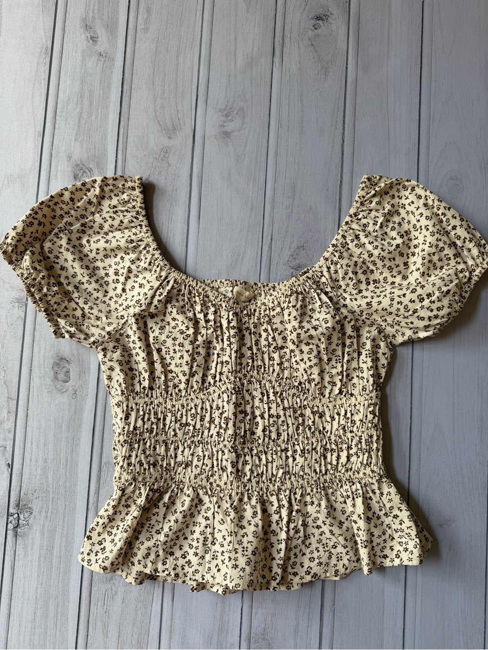 Sim & Sam cream brown floral milkmaid puff sleeve smocked bodice blouse. Medium - Picture 5 of 14